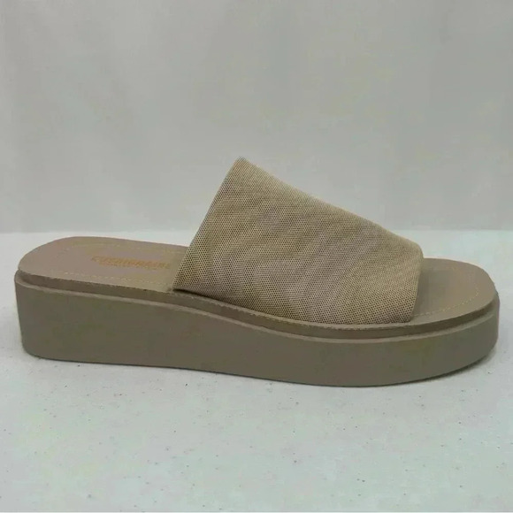NEW CUSHIONAIRE Women's Pia Platform Sandals with +Memory Foam Insoles Size 11 M - Picture 2 of 12